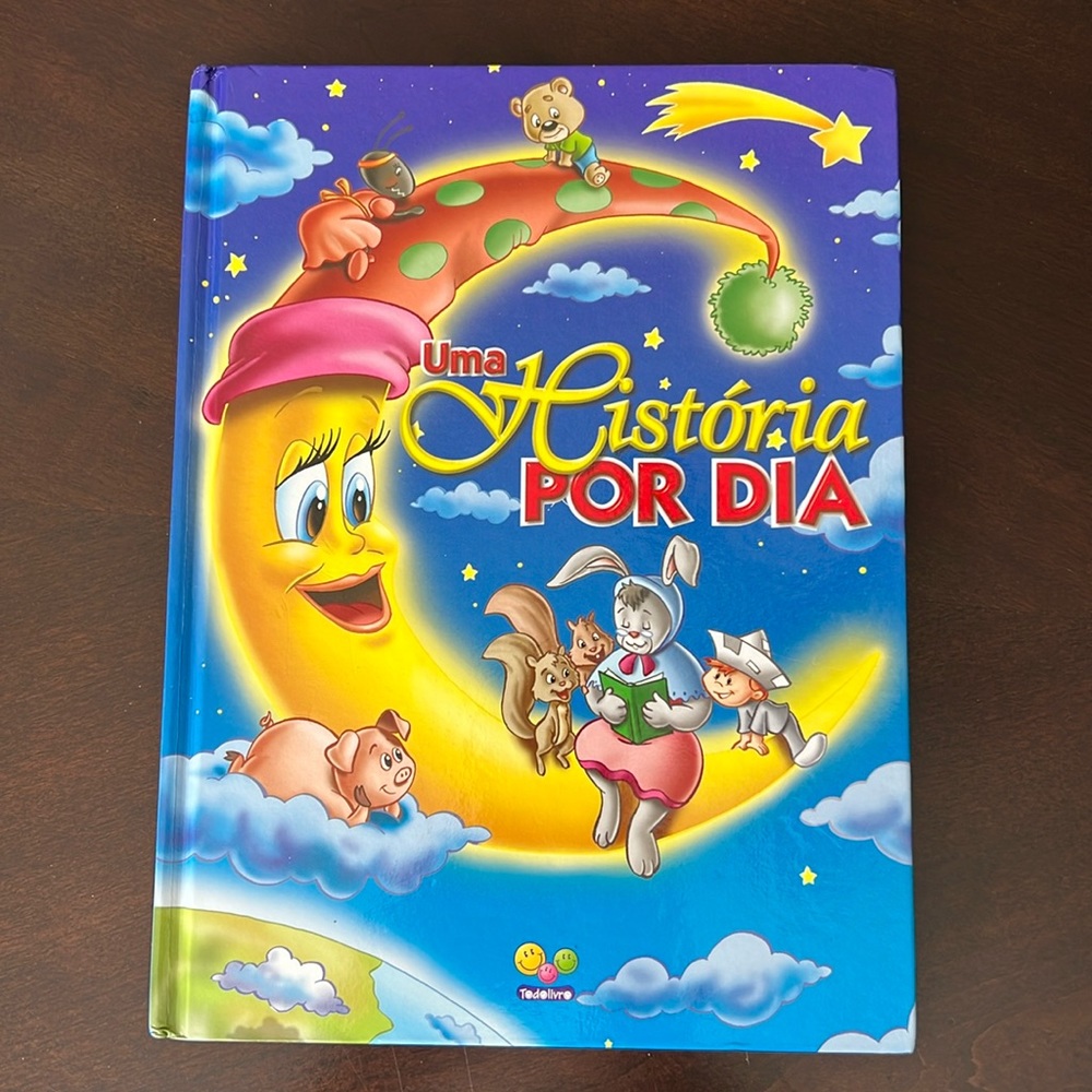 Uma História Por Dia Todolivro Livro Infantil em Português Book in Portuguese